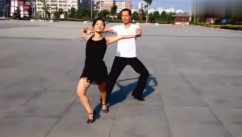 最新夫妻舞，舞动中的爱情与陪伴的甜蜜瞬间