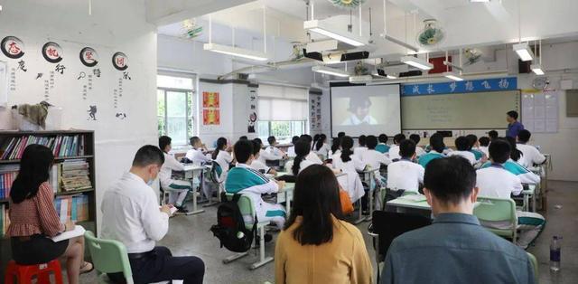 深圳教师最新动态，时代先锋引领教育创新